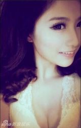 组图：甘蔗西施走红 网络清纯萌妹子大PK