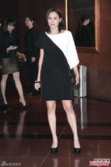 组图：黄长兴大婚众艺人道贺 三轮豪车霸气接亲