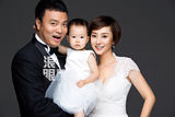 独家:沙桐刘园园甜蜜婚纱照 2岁女儿将见证婚礼