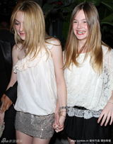 幻灯图：“暮光少女”范宁16岁生日宴 笑容灿烂