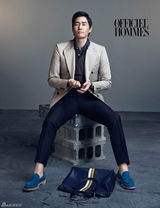 高清组图：韩星刘智泰拍写真演绎熟男风范