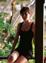 组图：日本女星杉本有美夏日清凉写真