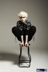 组图：韩男团B.A.P拍写真展阳光帅气青春活力