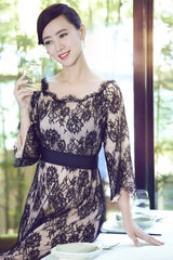 高清图：翁虹熟女写真贺中秋 温婉女人知性妩媚