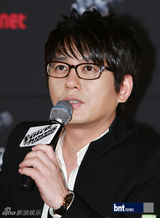 组图：安七炫神采奕奕宣传选秀节目 白智英性感