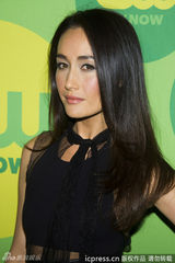 组图：CW推介会吸血鬼情侣分手后首次同台