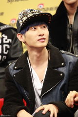 高清组图：SJ-M做客争开微博 玩转网络流行语