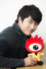 高清组图：韩星在熙对话新浪娱乐