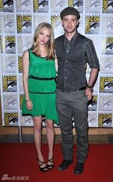 高清组图：贾斯汀和阿曼达-塞弗里德亮相圣地亚哥