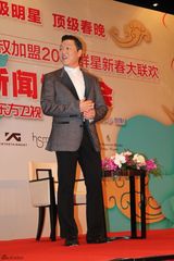 组图：鸟叔PSY亮相上海 宣布加盟东方卫视春晚