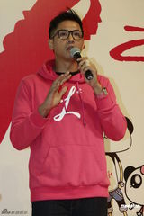 组图：韩庚宣传公益行动 将再登春晚盼每年都上