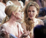 高清图：乡村音乐协会奖 妮可和老公台下秀恩爱