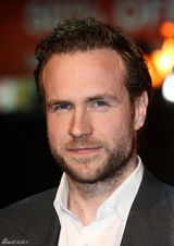 组图：李安《少年派》英国首映 红人“洛基”捧场