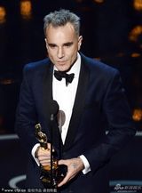 组图：刘易斯凭《林肯》三夺奥斯卡影帝