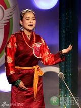 高清图：花儿西宁唱区秀民族盛装 用心良苦细节取胜