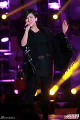 组图：王菀之参赛没想过拉票 肠胃不适急如厕