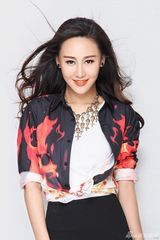 组图：杜十五迎新女郎艳丽写真妩媚迷人