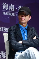 组图：姚明冯小刚曾志伟等出席高尔夫明星赛