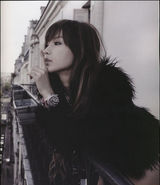 幻灯图集：香港书展销量冠军 Angelababy火辣写真