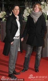 文德斯搂娇妻撑《皮娜》首映 德国总统夫妇秀恩爱