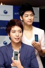 高清图：cnblue出席索尼爱立信新品上市活动