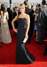 高清图：杰斯-琳吉斯硕大彩色钻石耳环引人注目