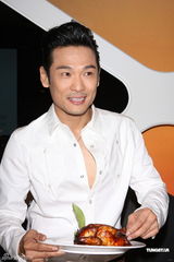 高清图：杜德伟事业爱情两得意 开餐厅筹结婚事宜