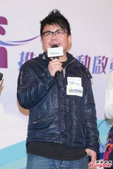 组图：薛凯琪拒谈婚前性行为 指房祖名懂得找乐