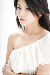 高清组图：曹曦文清新气质写真 展现简约之美