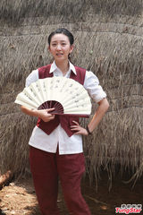 组图：唐一菲澄清怀孕传闻 祝福姚晨爱子