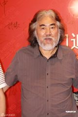 组图：阿雅加盟华谊展演技 冯绍峰优雅亮相力挺好友