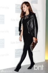 组图：韩星韩高恩韩惠珍等靓装为名品站台