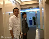 幻灯图：宋柯为朱丹举行私人派对庆生 场面温馨