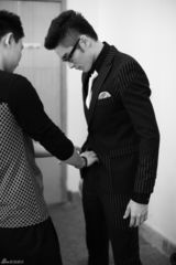 组图：范世琦居来提烟熏妆容翻唱EXO-M《MAMA》