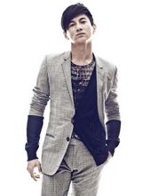 高清图：吴奇隆加盟《大扇坊》新写真显熟男魅力