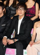 高清图：SM家族演唱会发布会 艺人全员出席