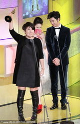 组图：《我可能》金钟称雄 林依晨陈柏霖荣膺帝后