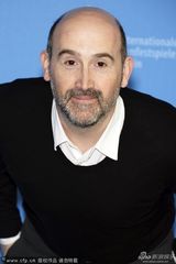 组图：《昨日永恒》发布会 贾维尔献吻女搭档