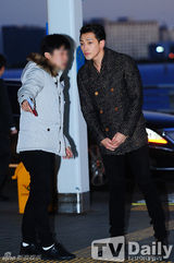 组图：韩星Rain飞LA备战好莱坞新片亮相机场