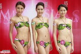 组图：亚洲小姐候选佳丽性感三点式泳装亮相斗艳