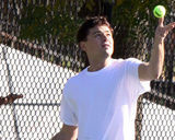 组图：莱昂纳多《华尔街之狼》片场欢乐打网球