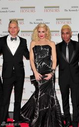 高清图：奥普拉和麦卡特尼等获奖 奥巴马亲自颁奖