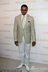 幻灯图集：哈德森电影公告活动 黑人男星泰伦斯助阵