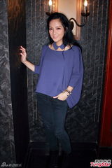 组图：卫兰KTV与粉丝共乐 望推出英文专辑