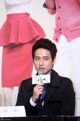 高清图：《李顺新》IU赵政锡13岁年龄差演情侣