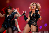 组图：碧昂斯献唱霸气似母狮 真命天女再聚首