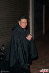 组图：张学友宴谢众星 何韵诗称因梅艳芳再聚首