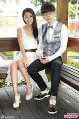 组图：胡夏和人妻宋纪妍跳舞 称电力太强