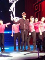 组图：李敏镐现身马年春晚最后一次联排