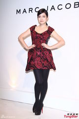 组图：陈妍希瘦身有成露酥胸 隋棠想恋爱苦无对象